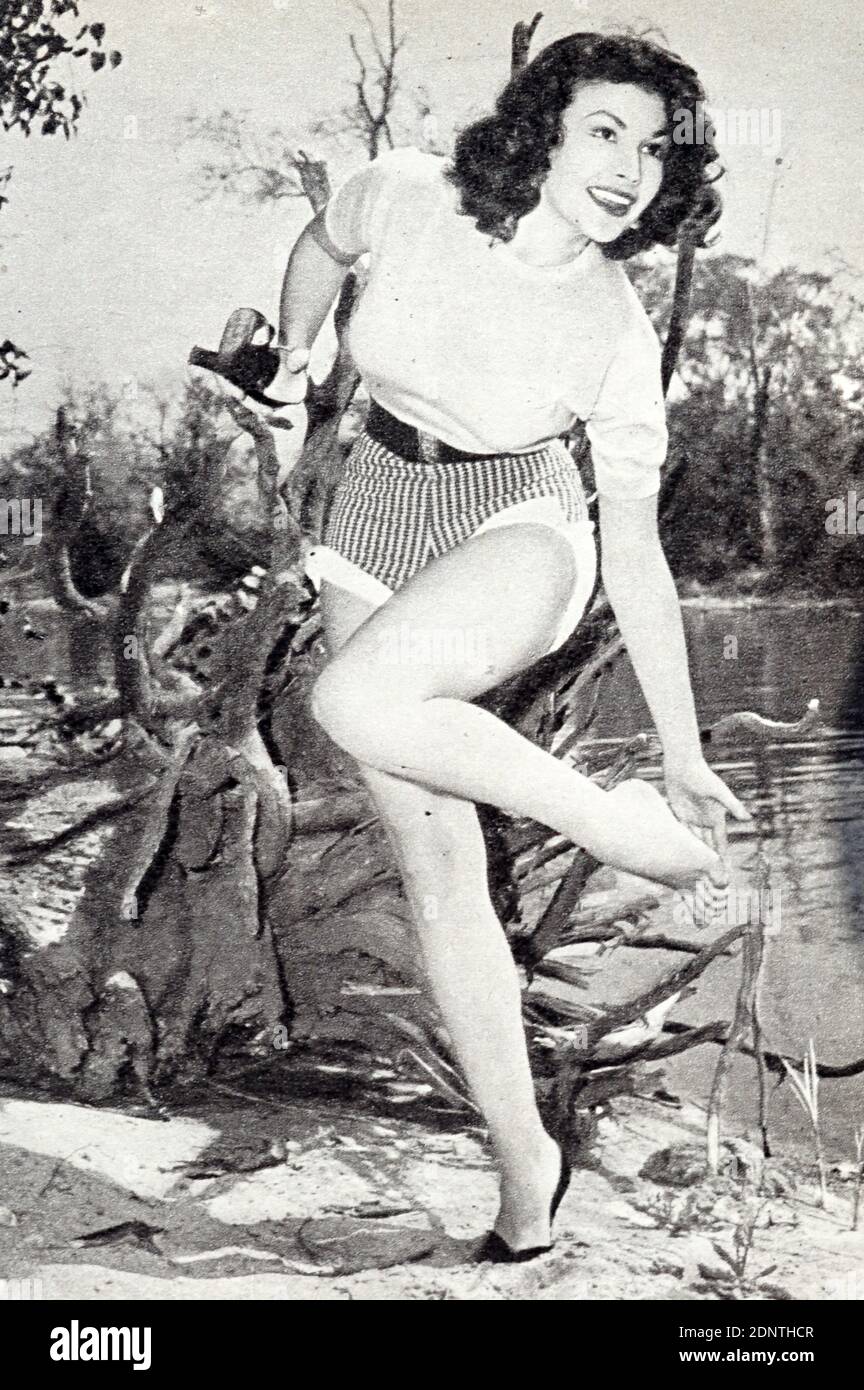 Fotografia di Mara Corday (1930-) una showgirl americana, modella, attrice, Playboy Playmate, e una figura di culto degli anni '50. Foto Stock