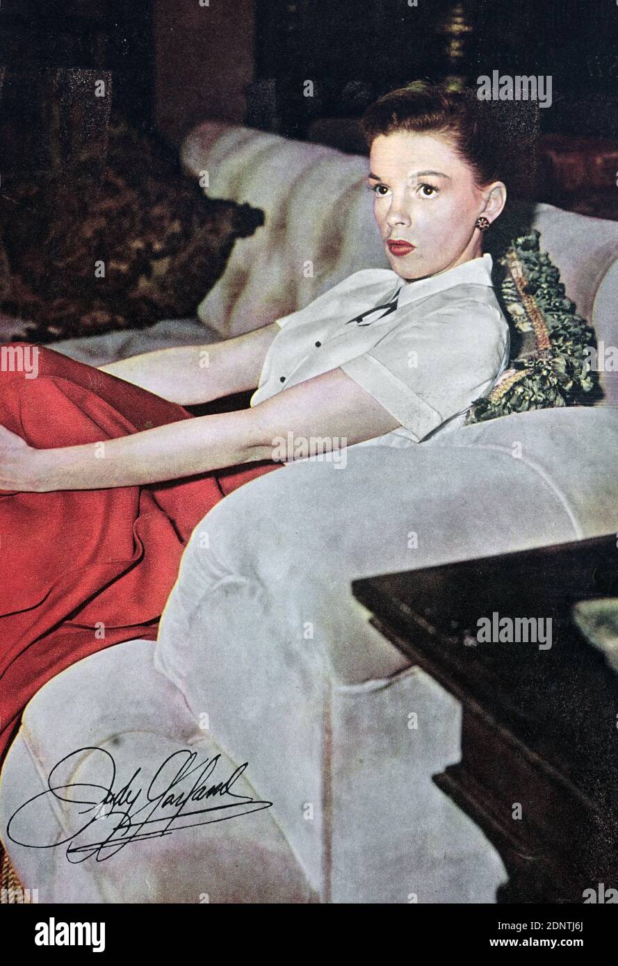 Fotografia autografata di Judy Garland (1922-1969) un'attrice, cantante, vaudevilliano e ballerino americano. Foto Stock