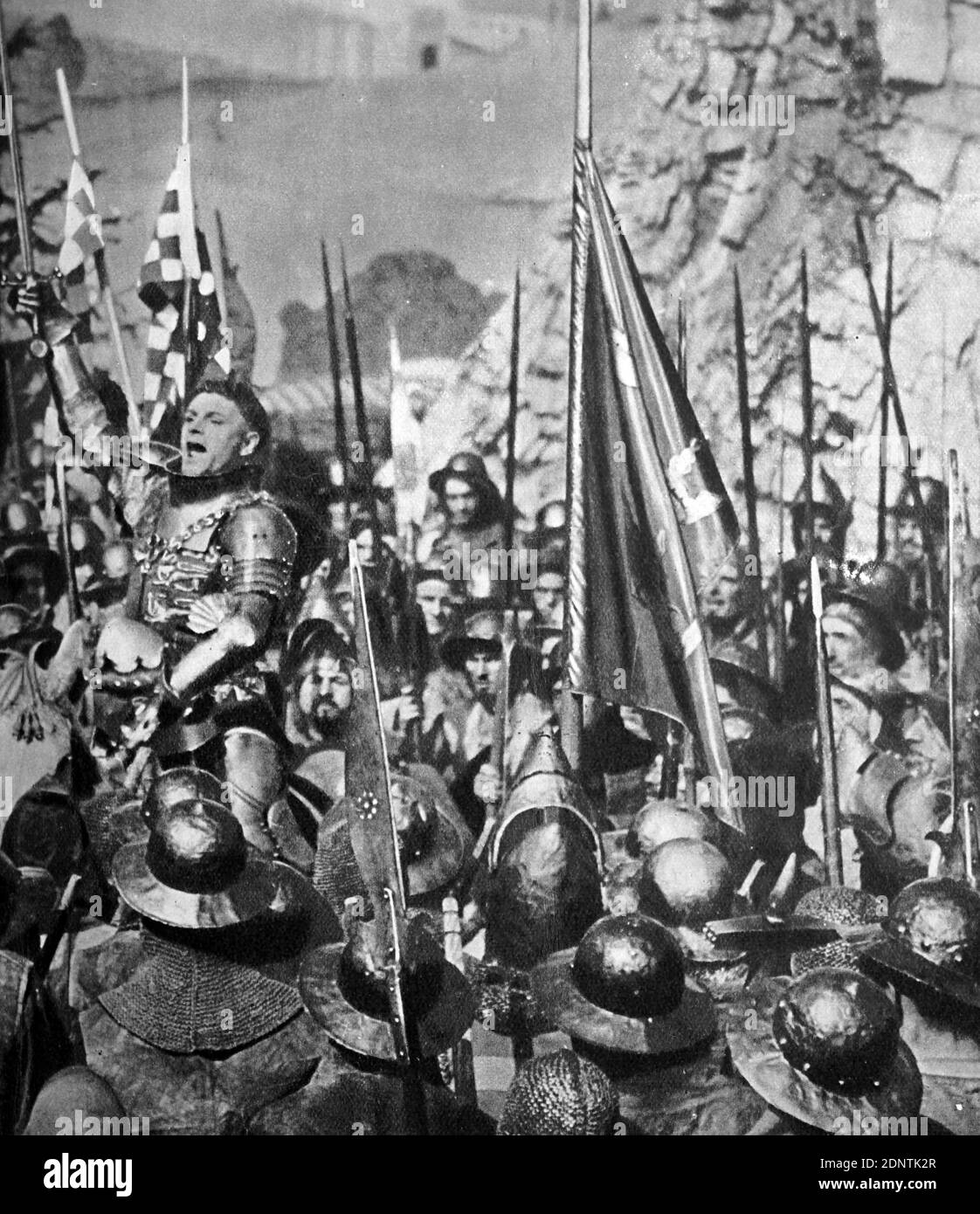 Film ancora da 'Henry V' con Laurence Olivier, Leslie Banks, Robert Newton, e Felix Aylmer. Foto Stock