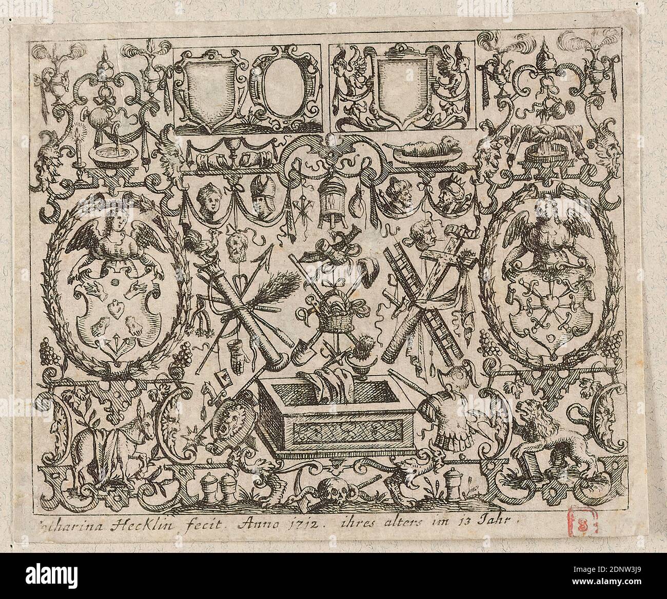 Katharina Hecklin, Johann Christoph Weigel, Matthäus Merian, riincisione di un foglio della serie Querfüllungen mit Grottesken, densamente imballato, carta, incisione, dimensione del foglio (taglio foglio): Altezza: 8.00 cm; larghezza: 9.70 cm, inscritto: Nella piastra: Katharina Hecklin fecit. Anno 1712. Della sua età all'età di 13 anni, francobollo, francobollo rosso con la lettera S, grafica, grottesco (ornamento), ornamenti, ripieno a croce con coda grottesca, foglio da una serie di riincisioni laterali invertite della serie di ripieni ornamentali di Matthäus Merian, probabilmente terza edizione, edita da J. C. Foto Stock