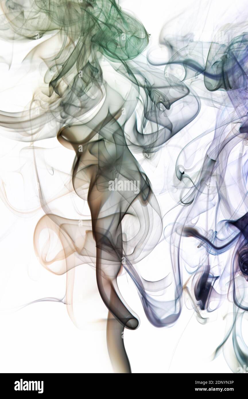 Astratto fumo nuvola forma sfondo isolato su sfondo bianco Foto Stock