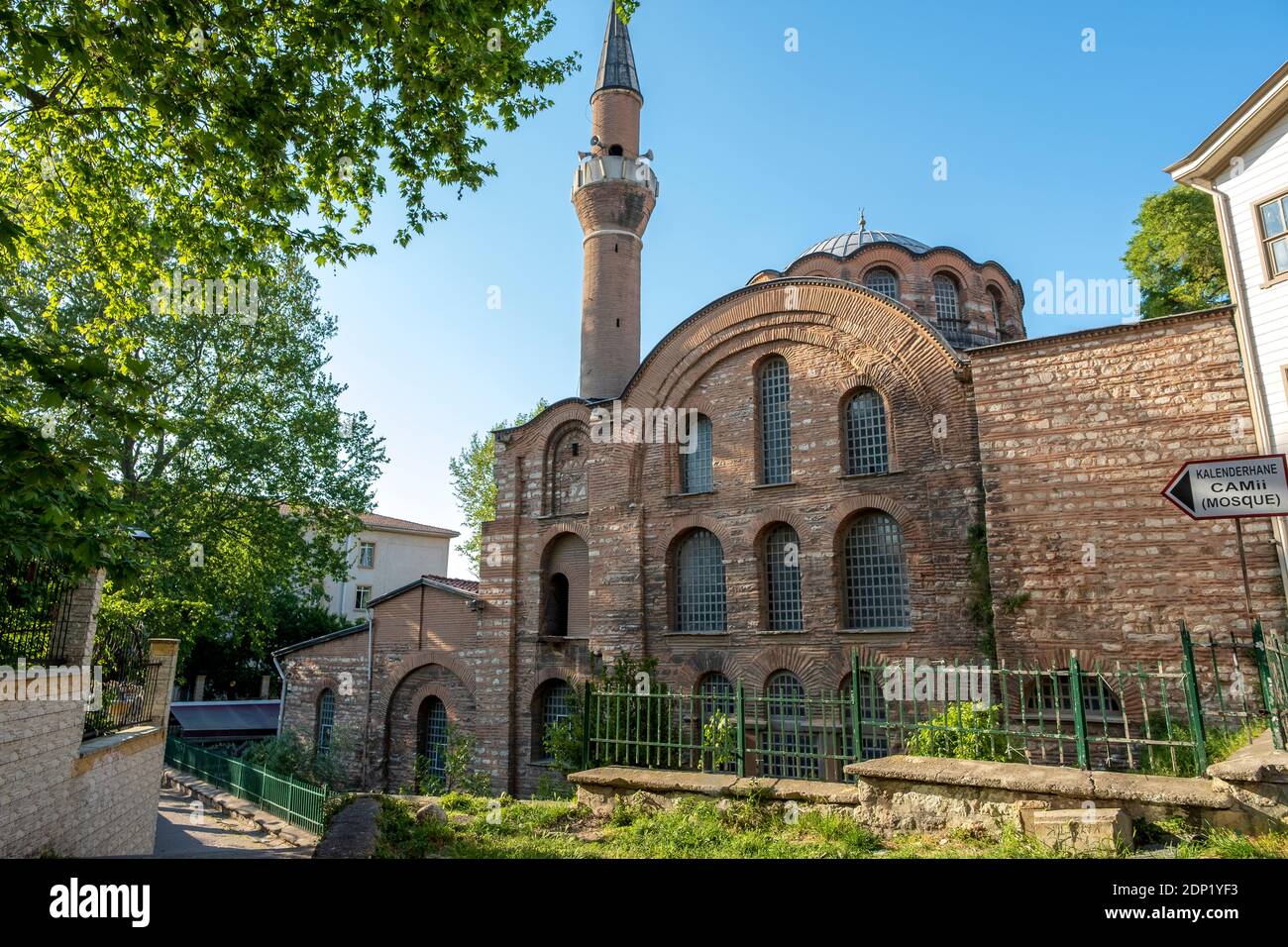 La moschea di Kalenderhane è una ex chiesa ortodossa orientale (la chiesa di Theotokos Kyriotissa) a Istanbul, convertita in moschea dagli ottomani. Foto Stock