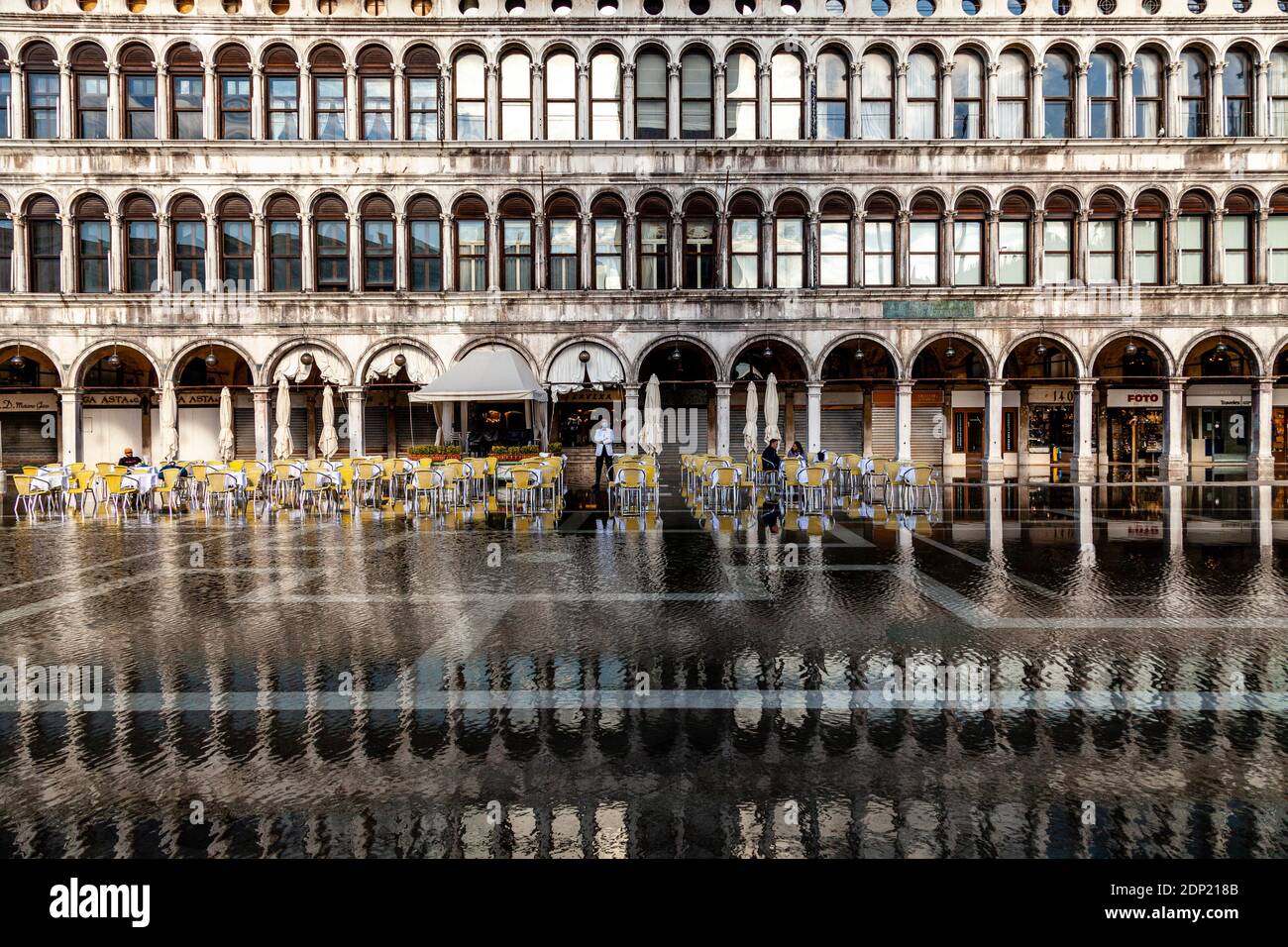 Acqua alta Piazza San Marco, Venezia, Italia. Foto Stock