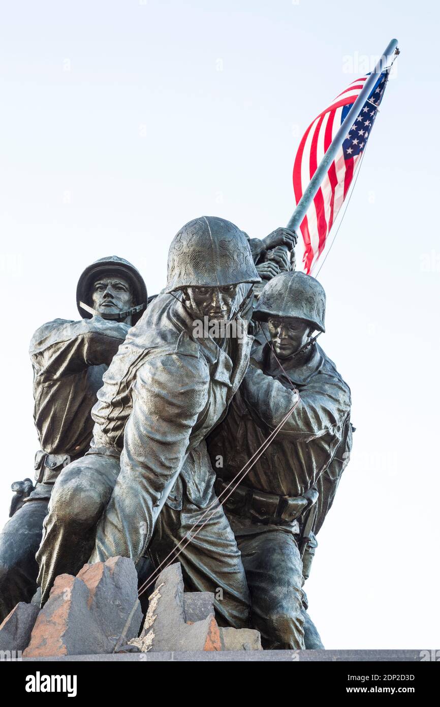 Arlington, Virginia. Memoriale di Iwo Jima ai Marines degli Stati Uniti di Felix Weihs de Weldon. Memoriale di guerra del corpo dei Marine degli Stati Uniti. Foto Stock