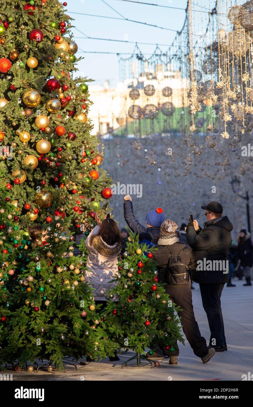 Decorazioni stagionali, strade di Mosca Foto Stock