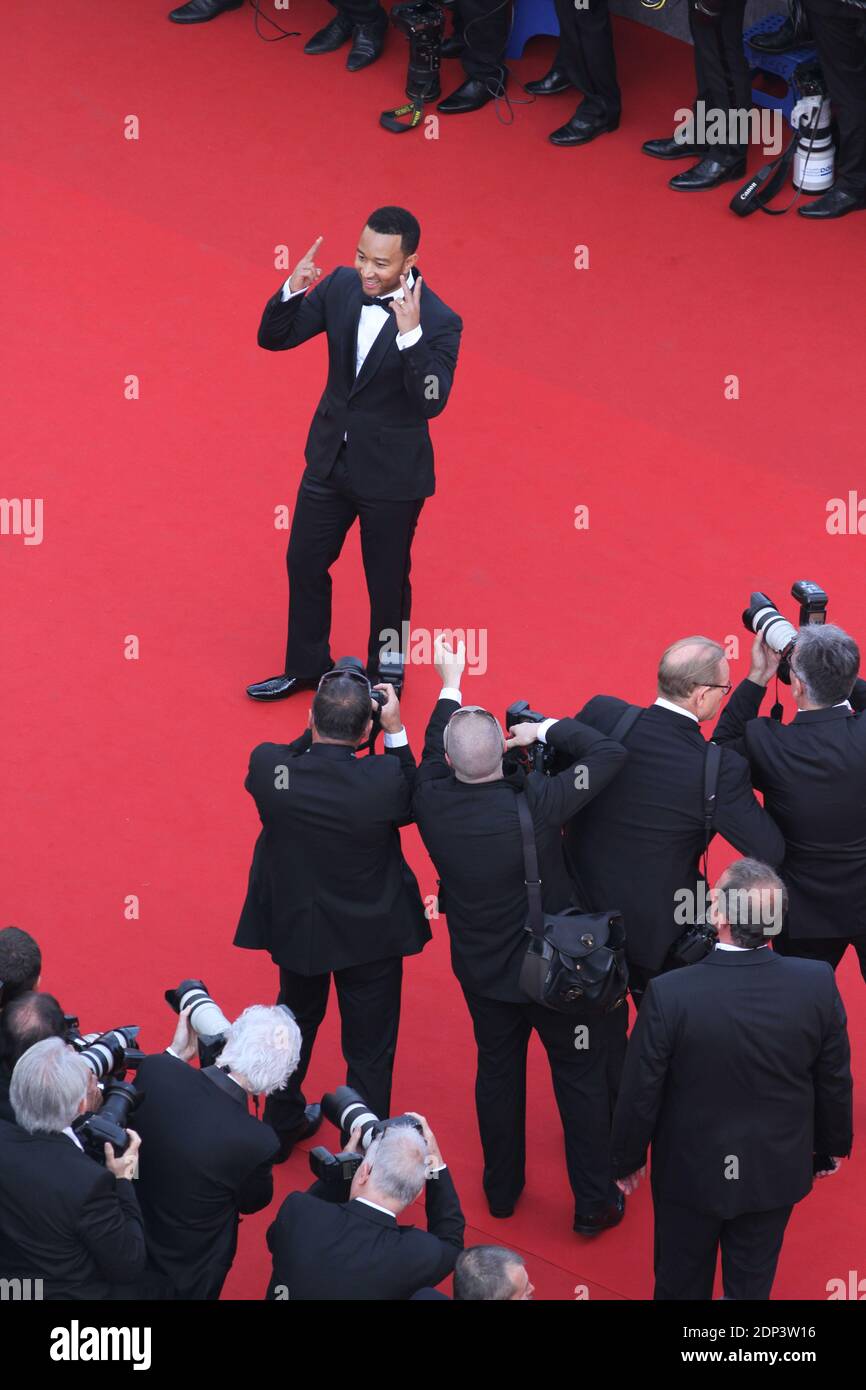 John Legend partecipa alla cerimonia di apertura e alla prima di 'la Tete Haute' durante il 68° Festival annuale del Cinema di Cannes, a Cannes, in Francia, il 13 maggio 2015. Foto di Guillaume Collet/piscina/ABACAPRESS.COM Foto Stock