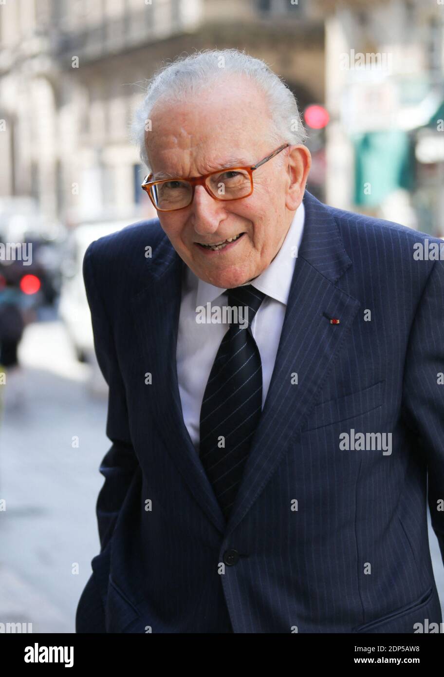 Yvon Gattaz durante i funerali Marie-Louise Carven alla chiesa di St Roch a Parigi, Francia il 12 giugno 2015. Foto di Nasser Berzane/ABACAPRESS.COM Foto Stock