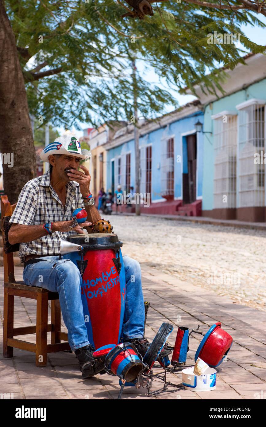 Musicista di strada, Trinidad Cuba Foto Stock