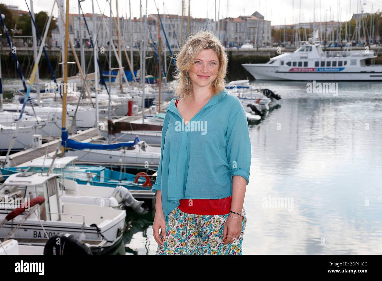 Cecile Bois per 'Envers et contre tous' che partecipa al 17° Festival della finzione televisiva a la Rochelle, Francia, il 11 settembre 2015. Foto di Patrick Bernard/ABACAPRESS.COM Foto Stock