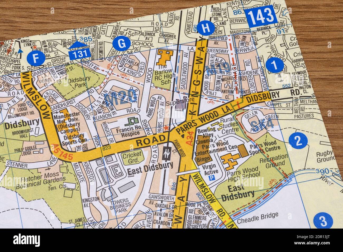 Primo piano di un atlante stradale che mostra una mappa di Il distretto di Manchester di Didsbury UK Foto Stock