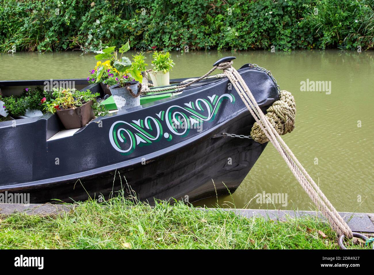 DEVIZES, WILTSHIRE, REGNO UNITO, AGOSTO 25 2020. Dettaglio Narrowboat sul canale Kennet e Avon. Devizes, Inghilterra, Regno Unito, 25 agosto 2020 Foto Stock