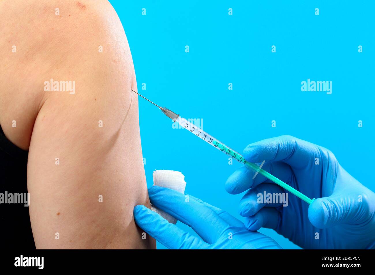 vaccinazione contro covid-19 Foto Stock