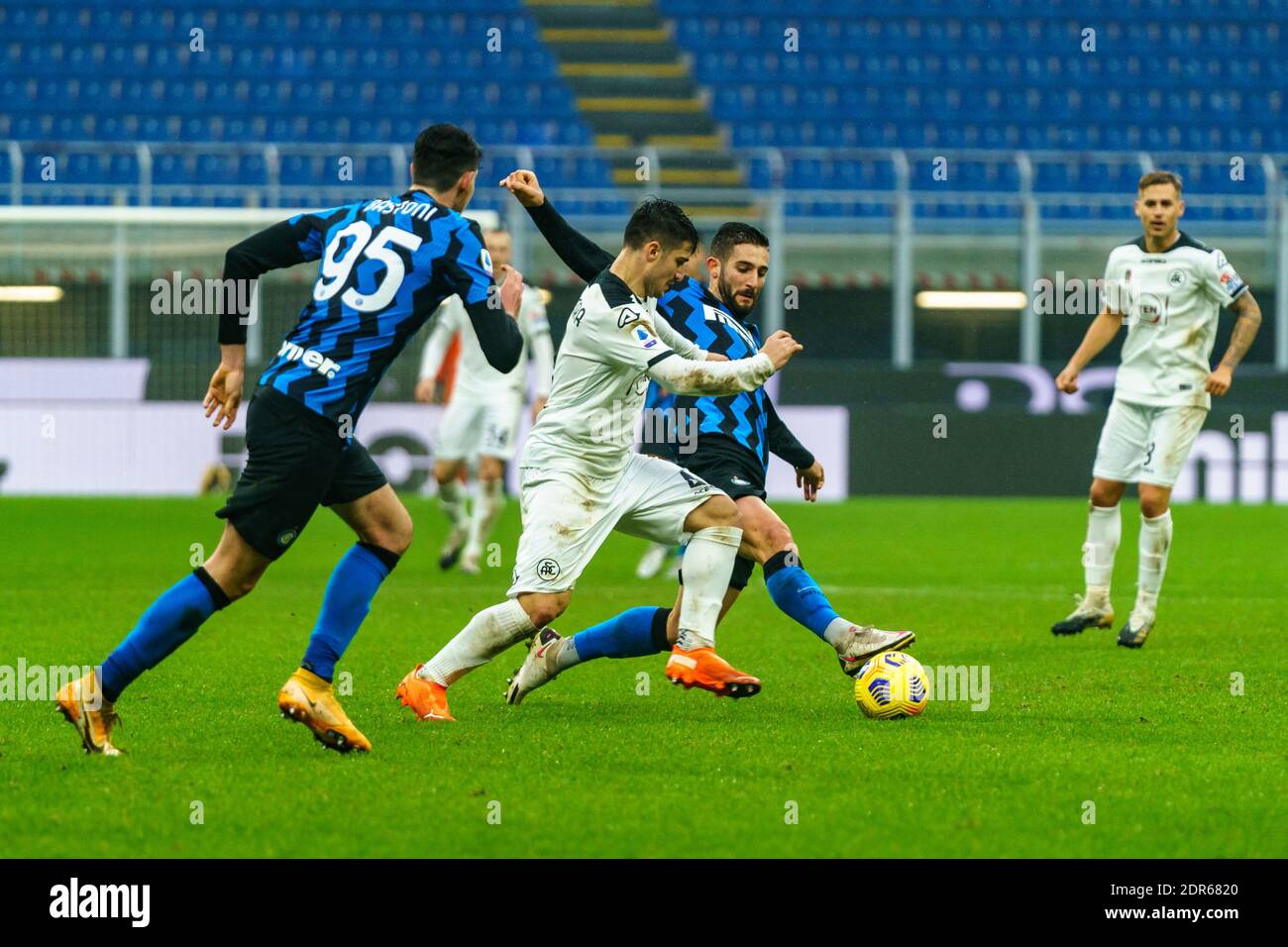 Stadio San Siro, Milano, 20 Dic 2020, Roberto Gagliardini del FC Internazionale Milano durante FC Internazionale vs Spezia Calcio, Calcio italiano Serie A match - Foto Alessio Morgese / LM Foto Stock