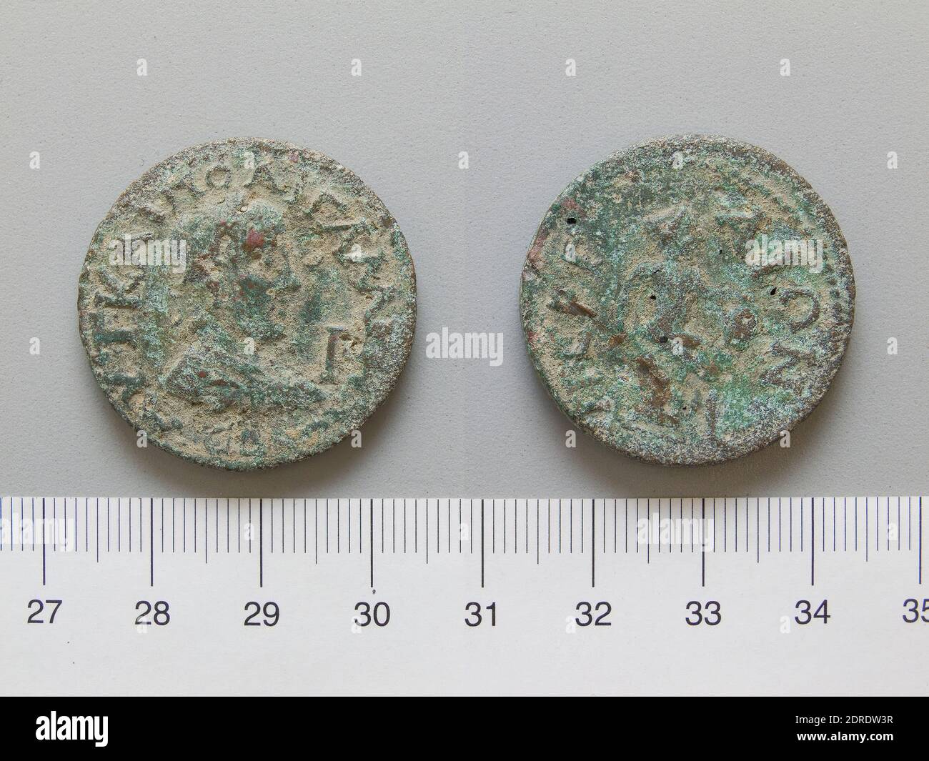 Mint: Perge, 10 Asaria di Perge, 253–68, Bronzo, 16.52 g, 7:00, 30 mm, Made in Perge, Pampilia, Roman, III secolo d.C., Numismatica Foto Stock