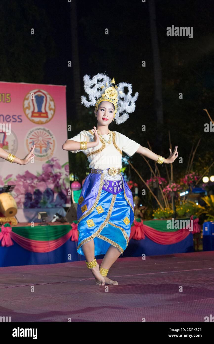 Spettacolo di danza tradizionale thailandese Foto Stock