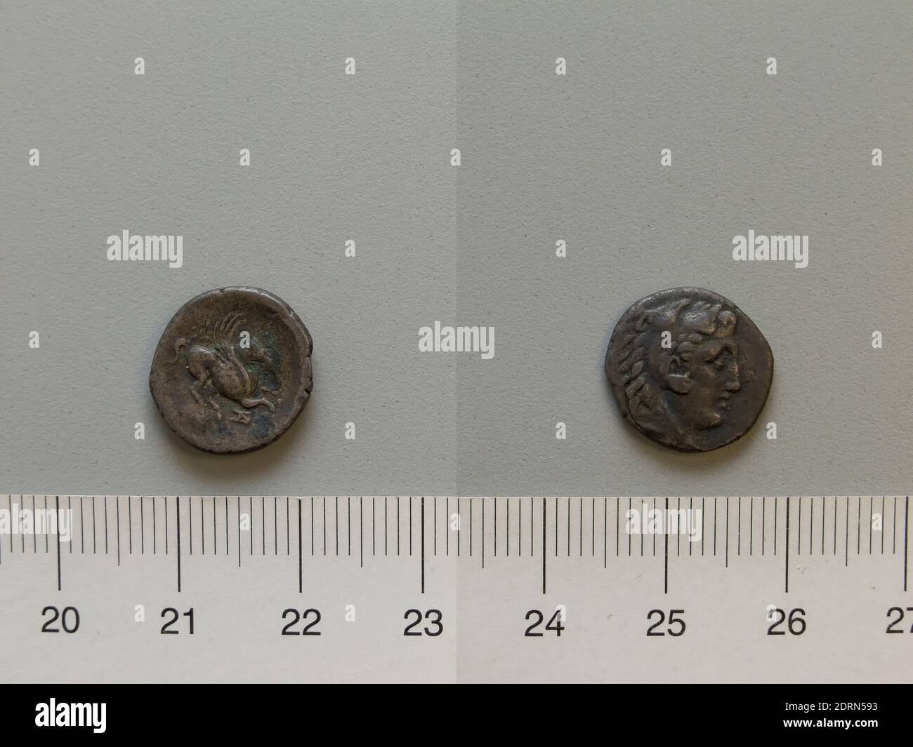Moneta da Unknown, 100–1 a.C., Argento, 1.50 g, 1:00, 13.5 mm, fatta in colonia incerta di Corinto, Greco, Numismatica Foto Stock