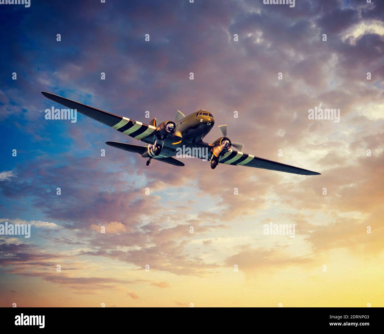 RAF Battle of Britain Memorial Flight C-47 Dakota "Kwicherbichen" al Newcastle Festival of Flight, Irlanda del Nord, giugno 2019. Immagine composita. Foto Stock