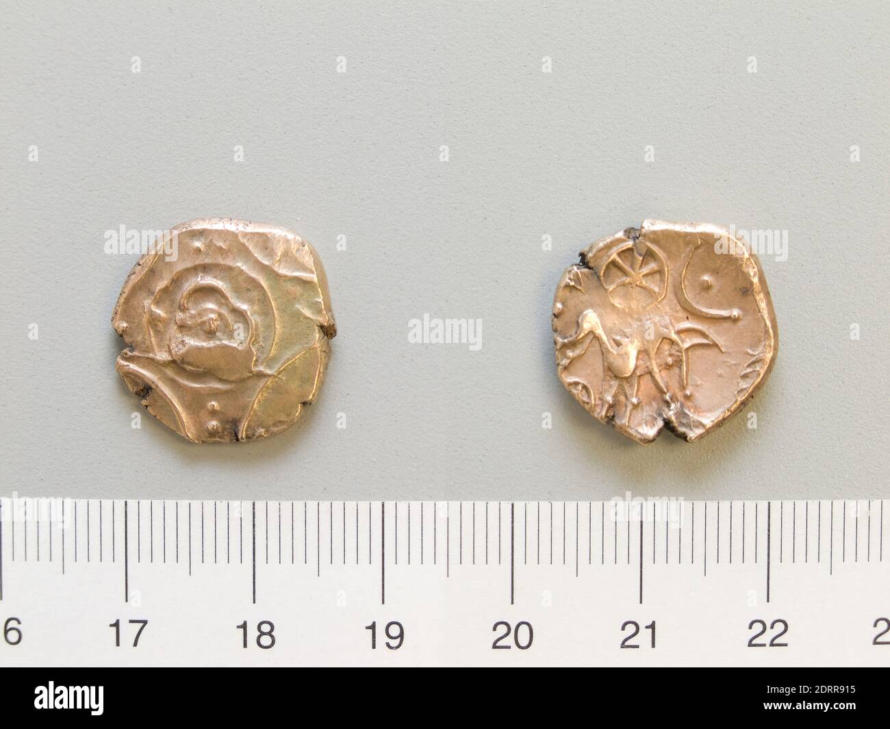 Stater from Britain, 45–40 a.C., base gold, 5.60 g, 2:00, 17.3 mm, made in Britain, Britain, Celtic, i Century a.C., Numismatica Foto Stock