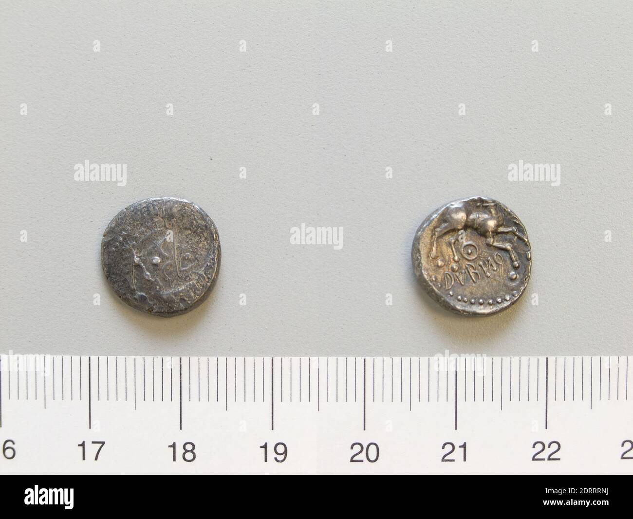 Chinarius di Aedui, 70–50 a.C., Argento, 1.94 g, 3:00, 17.8 mm, prodotto in Aedui, Celtico, i secolo a.C., Numismatica Foto Stock