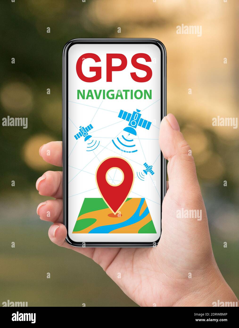 Navigazione GPS. App con Geolocation Tracking System sullo smartphone in mano femminile Foto Stock