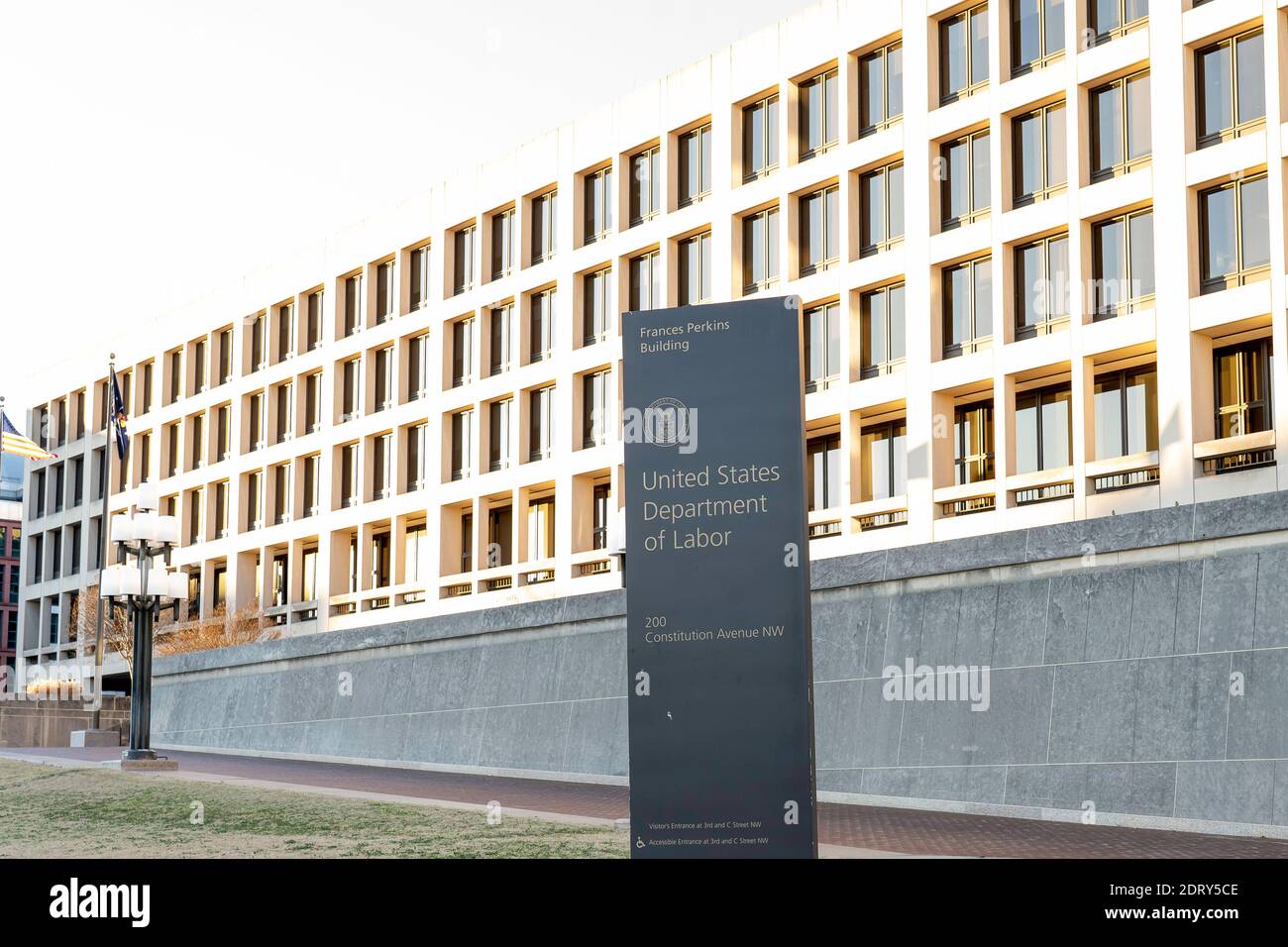Il Dipartimento del lavoro degli Stati Uniti (DOL) firma e costruisce a Washington, DC. Foto Stock