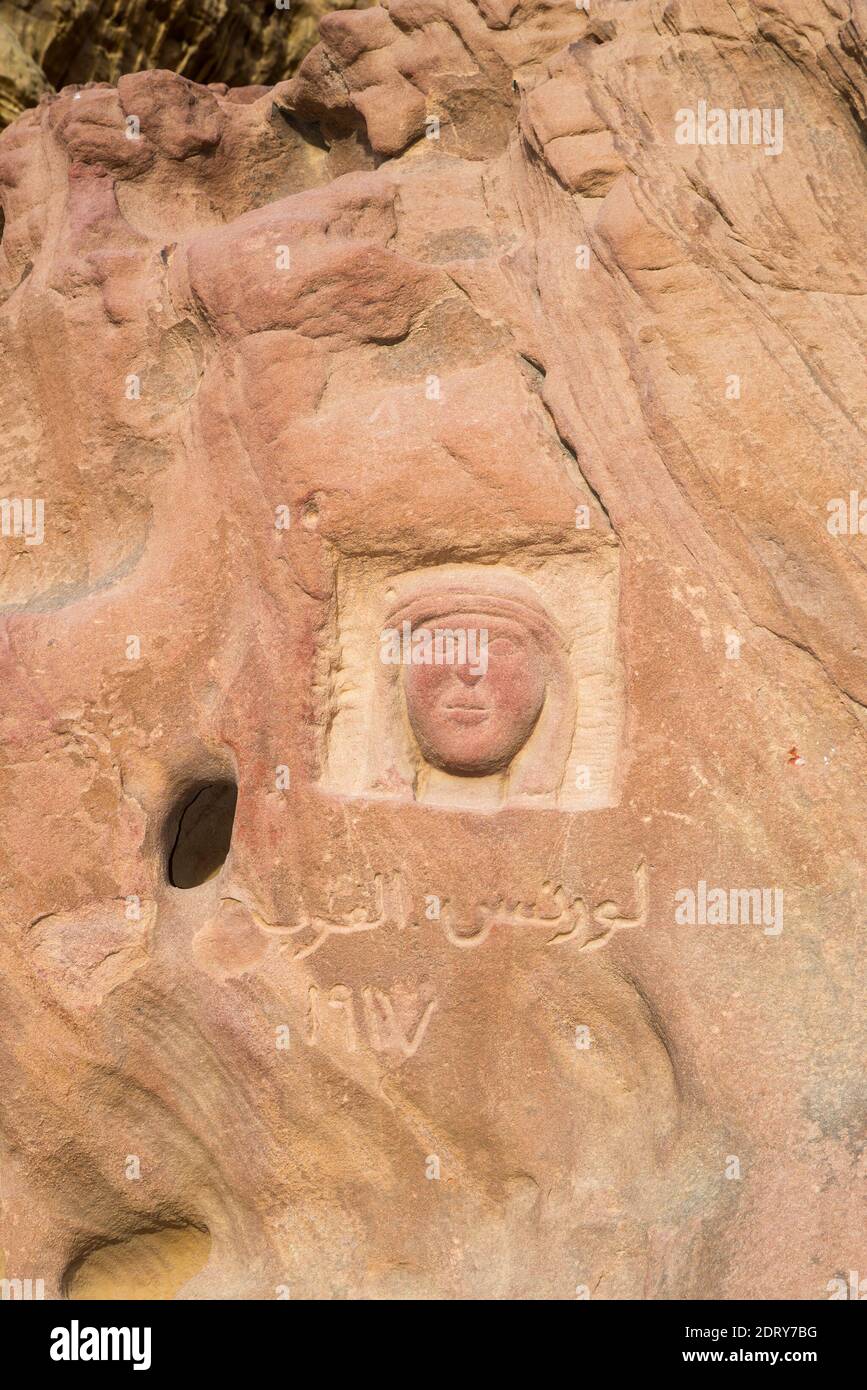 Scultura in beduino, Wadi Rum, Giordania Foto Stock