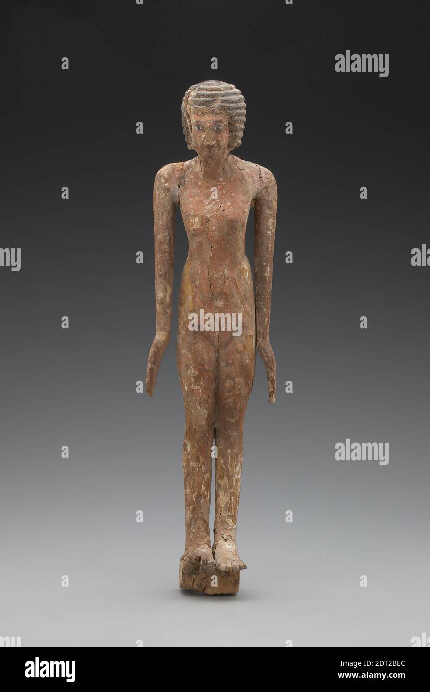 Statuetta di una concubina, stucco dipinto su legno, H. (compresa la base): 16 3/4 poll. (42.5 cm), non in vista, Egiziano, Dinastia 6, scultura Foto Stock