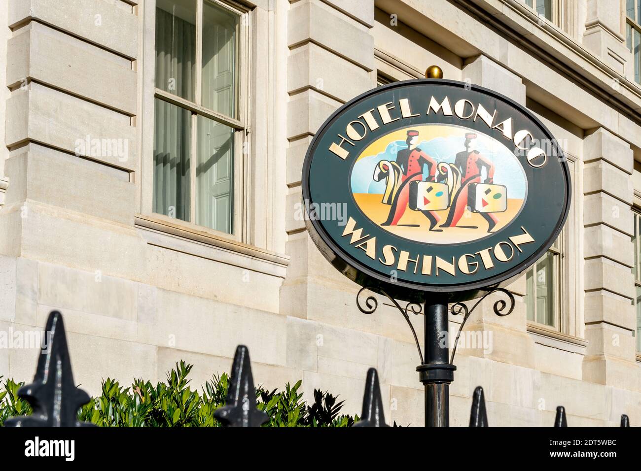 Washington, DC, USA - 12 gennaio 2020: Insegna dell'Hotel Monaco a Washington DC. Foto Stock