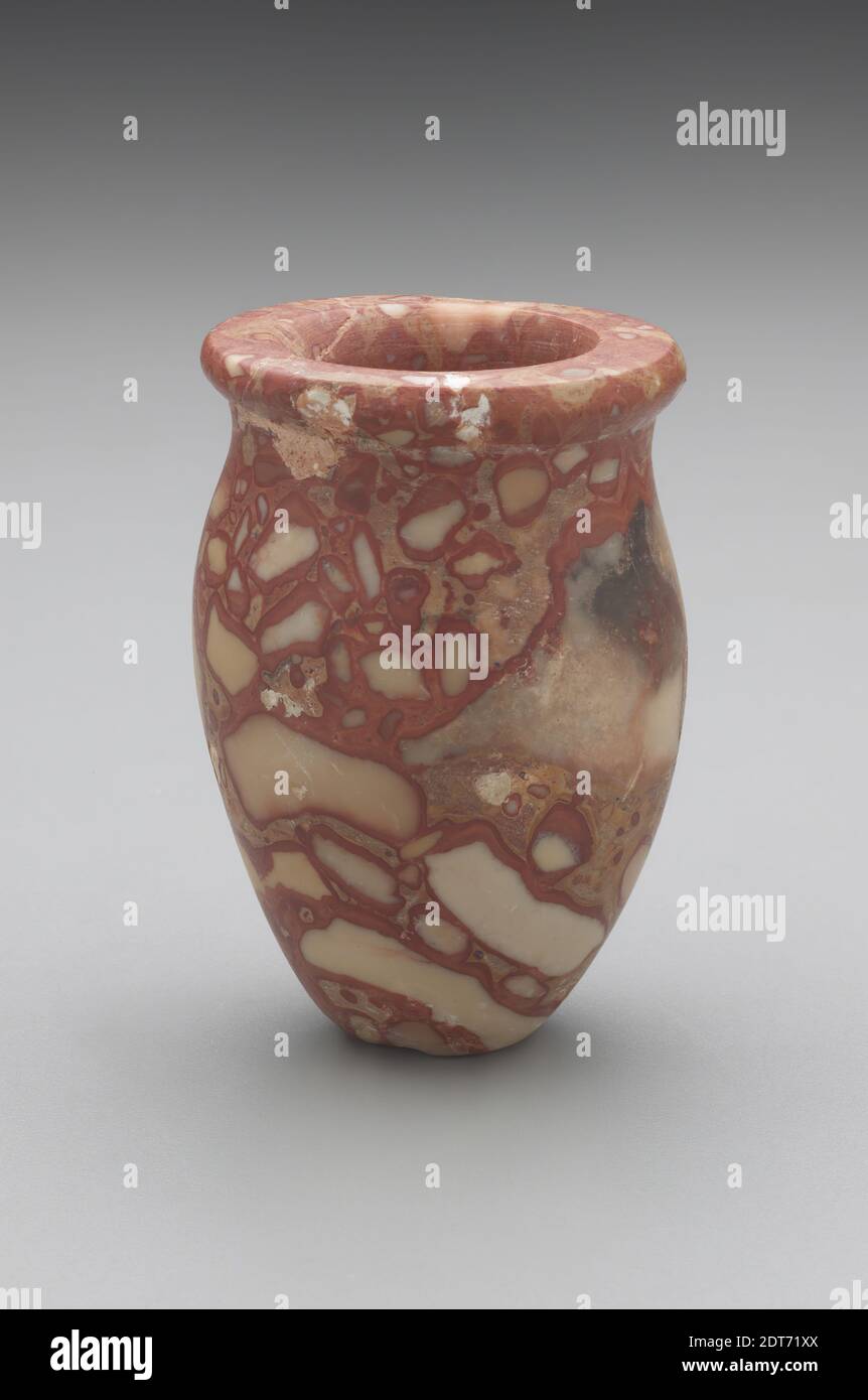 Vaso di pietra, Breccia, 7 cm (2 3/4 in.), Egiziano, Antico Regno, Containers - pietra Foto Stock