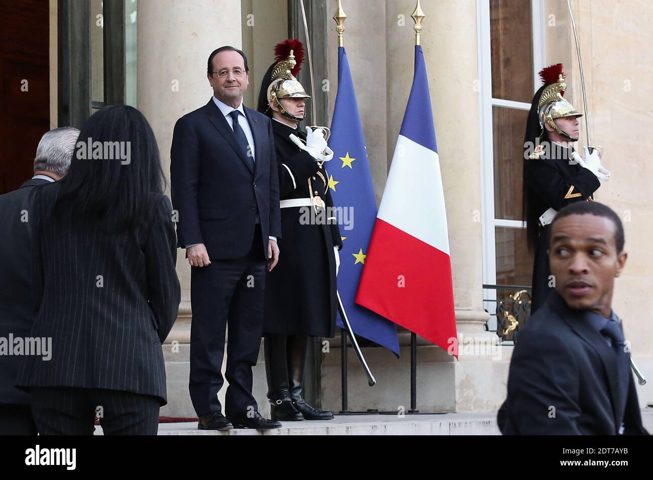 Il presidente francese Francois Hollande è raffigurato accanto al ministro francese della Francofonia Yamina Benguigui e al ministro francese dei territori d'oltremare Victorin Lurel dopo un incontro con il presidente haitiano Michel Martelly presso il Palazzo Presidenziale Elysee, a Parigi, Francia, il 21 febbraio 2014. Foto di Stephane Lemouton/ABACAPRESS.COM Foto Stock