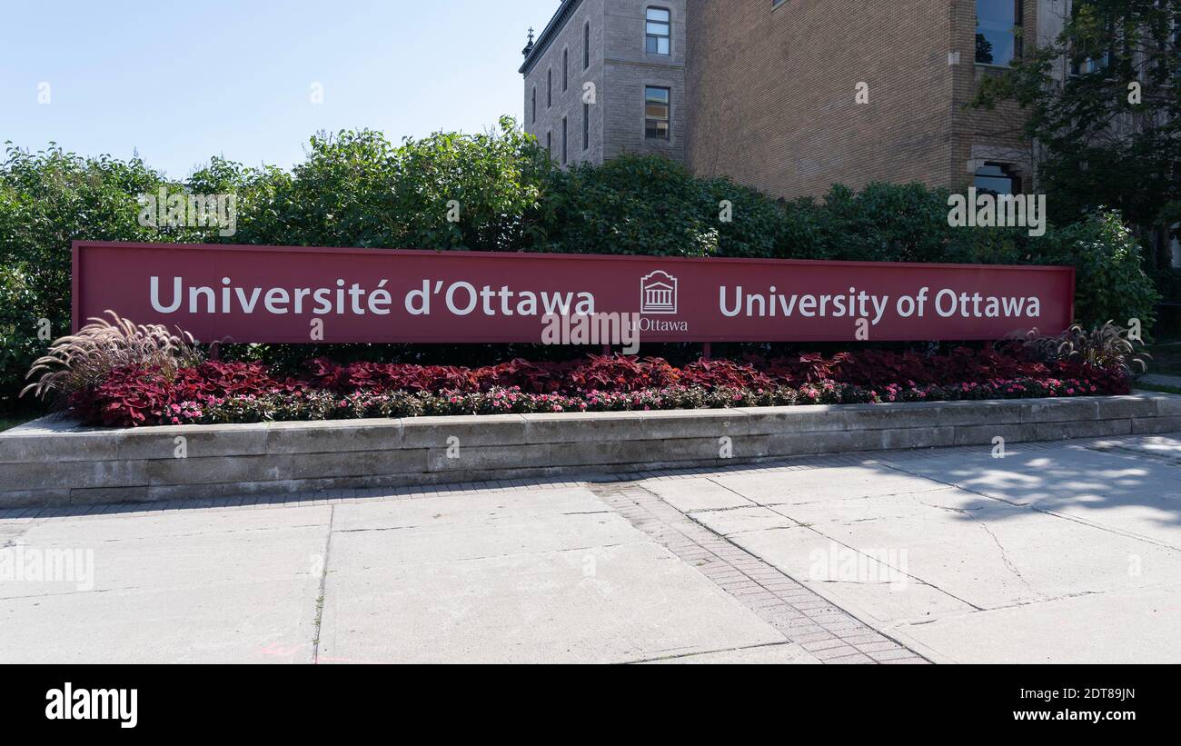 L'Università di Ottawa firma presso il campus di Ottawa, Ontario, Canada Foto Stock