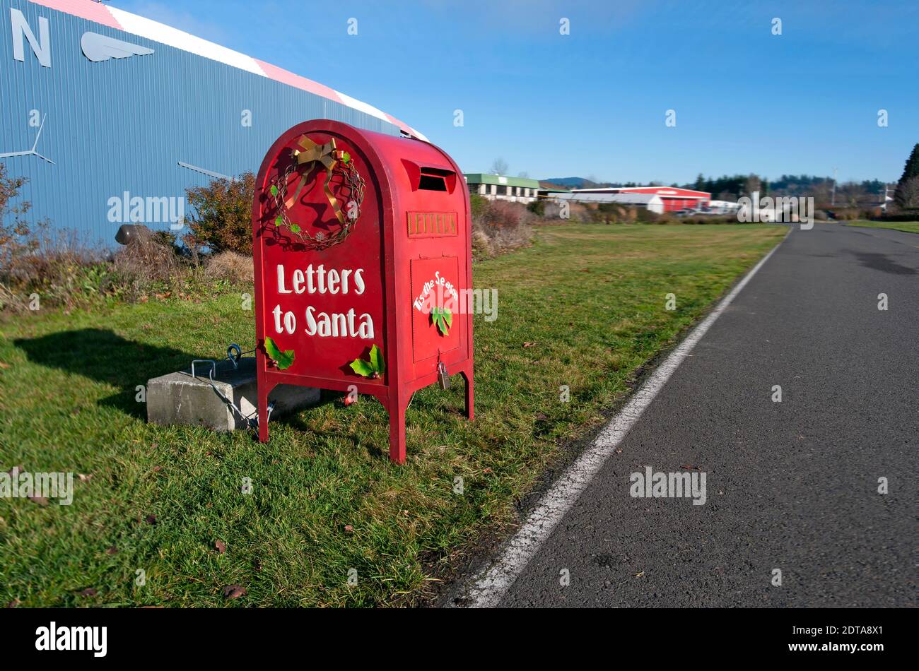 Cassetta delle lettere a babbo natale immagini e fotografie stock ad