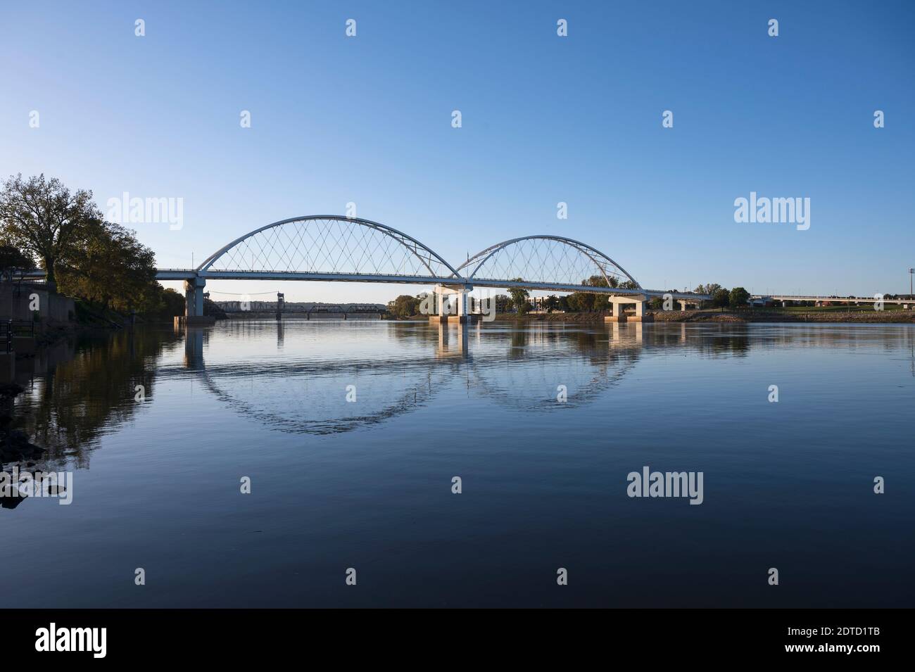 VISTA SUL FIUME ARKANSAS, LITTLE ROCK, ARKANSAS, USA Foto Stock