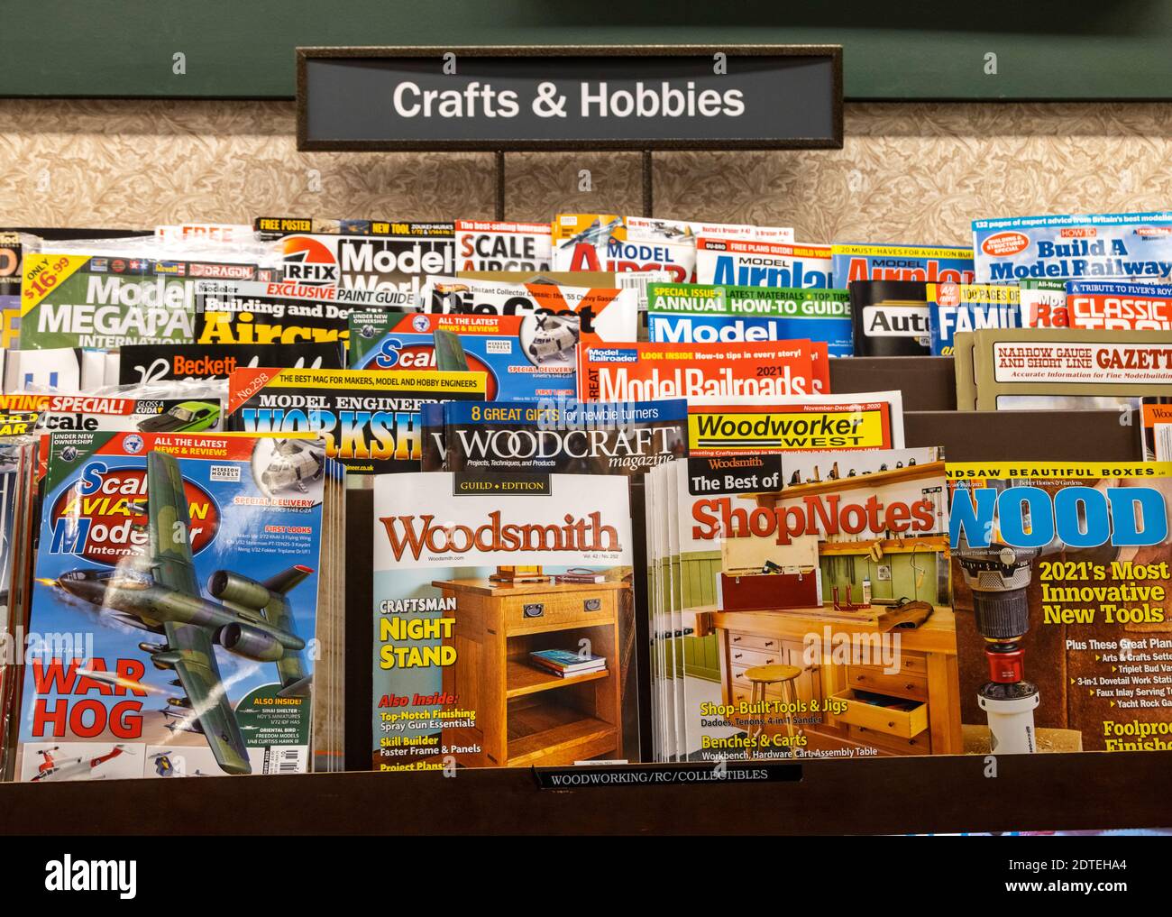 Riviste di artigianato e hobby sugli scaffali, Barnes and Noble, USA Foto Stock