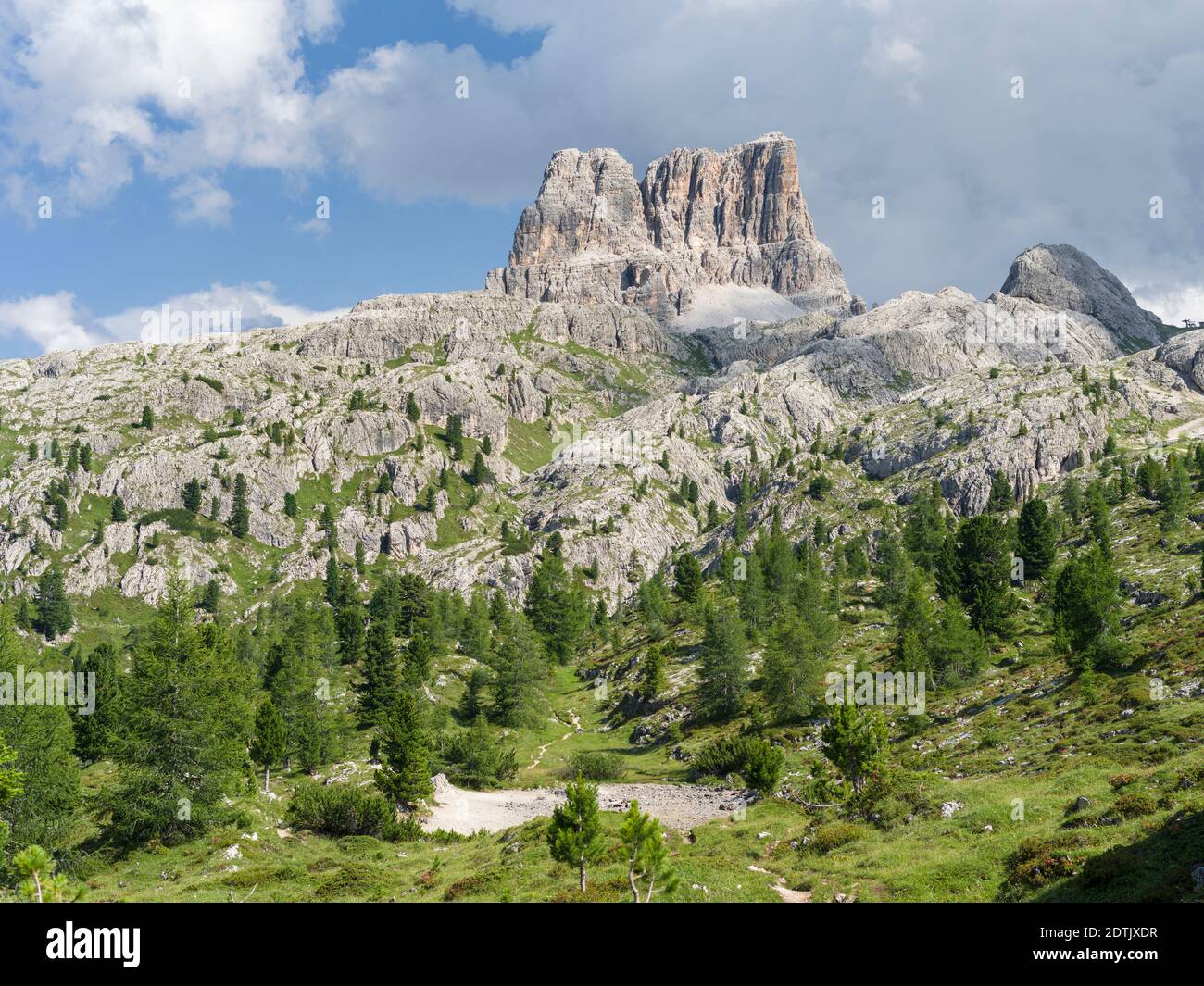 Monte Averau nelle dolomiti vicino Cortina d'Ampezzo. Europa, Europa centrale, Italia Foto Stock