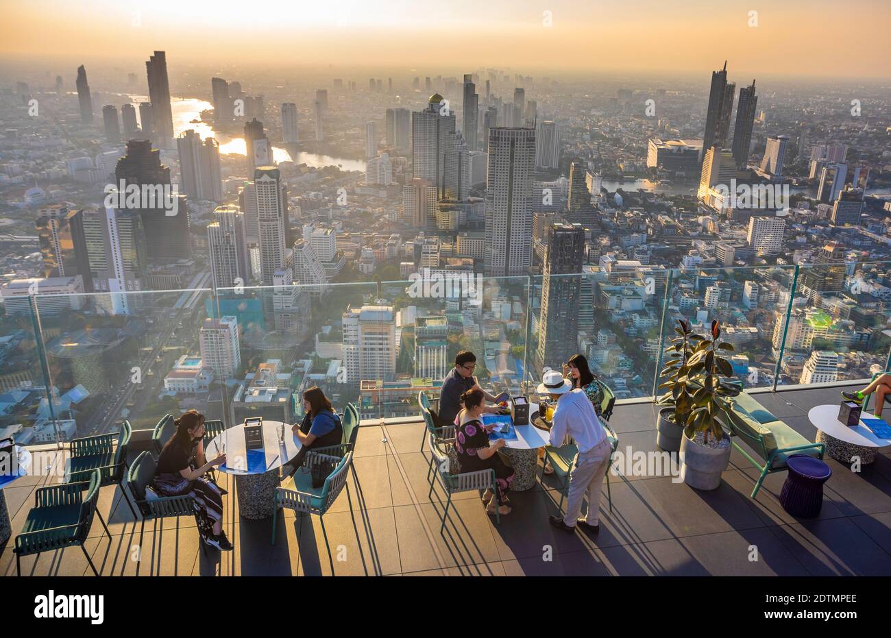 Thailandia, Bangkok, Mahanakhon Building Terrace Foto Stock