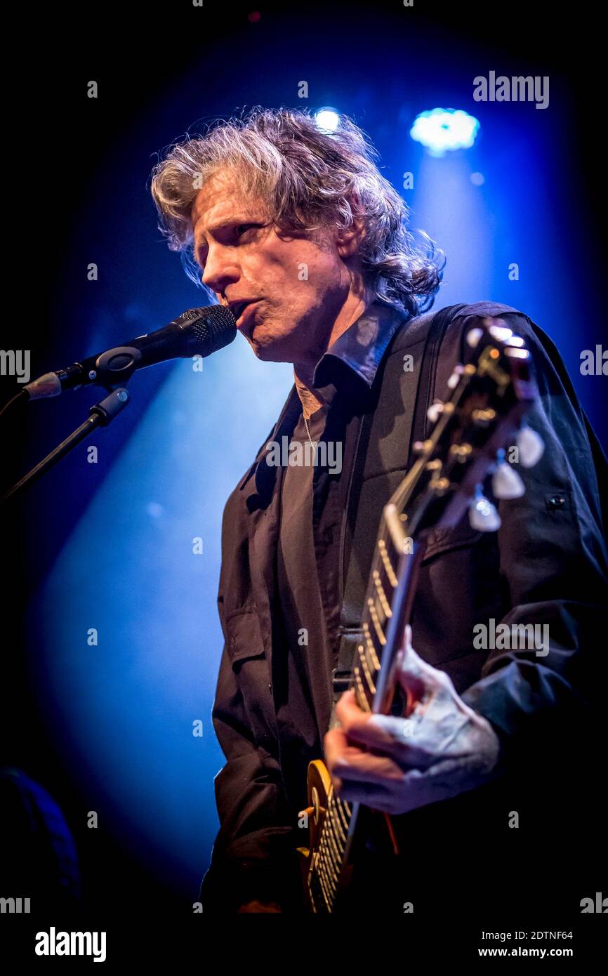 Paul in concerto presso la sala concerti Forum di Vaureal (zona di Parigi) il 1 febbraio 2015 Foto Stock