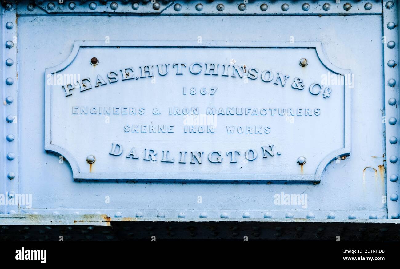 Plaque on Cookham Bridge on the River Thames, Cookham, Berkshire, England, GB, UK. Foto Stock