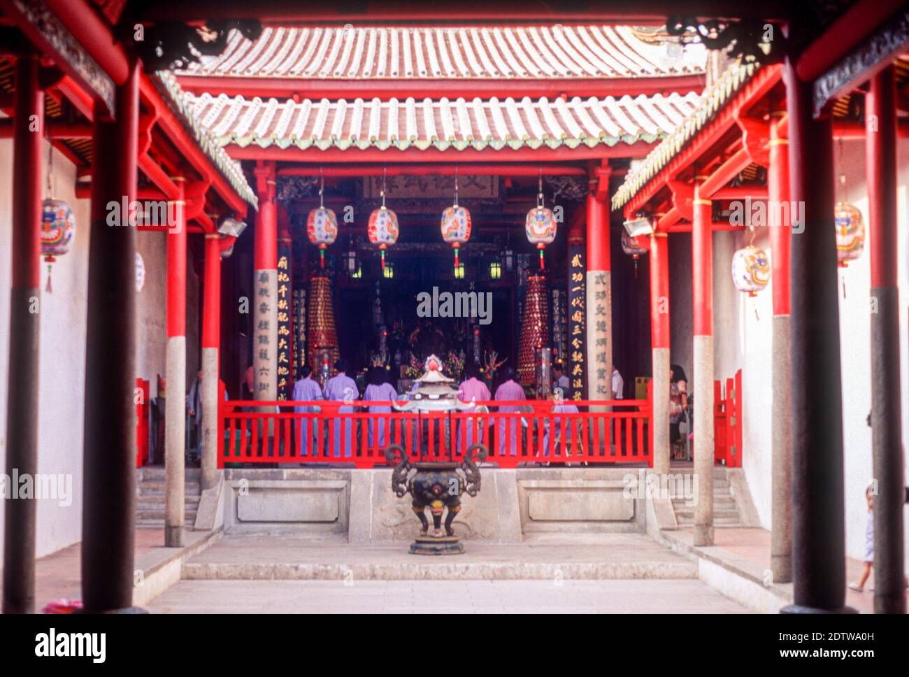 Tempio di Kuan Kung, o tempio di Guan Gong, dedicato ad un generale della dinastia Han Guan Gong, Tainan, Taiwan, maggio 1995 Foto Stock