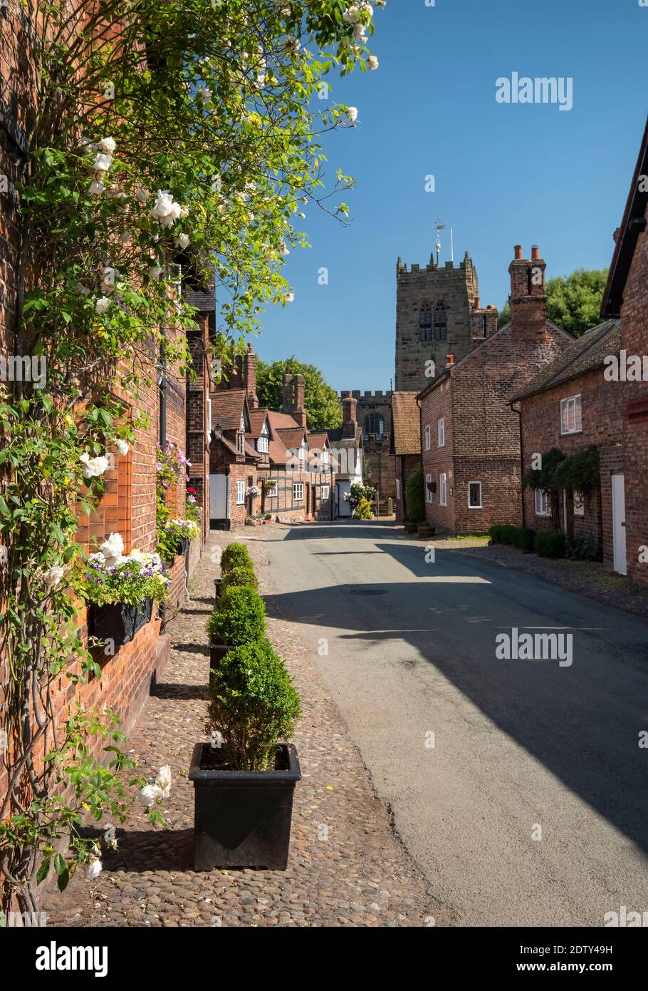 Villaggio di Great Budworth in estate, Cheshire, Inghilterra, Regno Unito Foto Stock