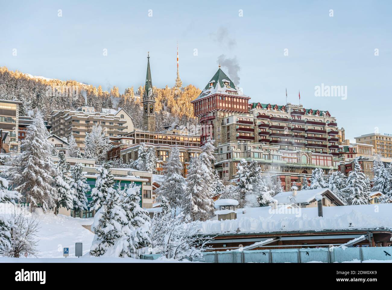 Badrutts Palace Hotel nel centro del villaggio di St.Moritz, Grigioni, Svizzera Foto Stock