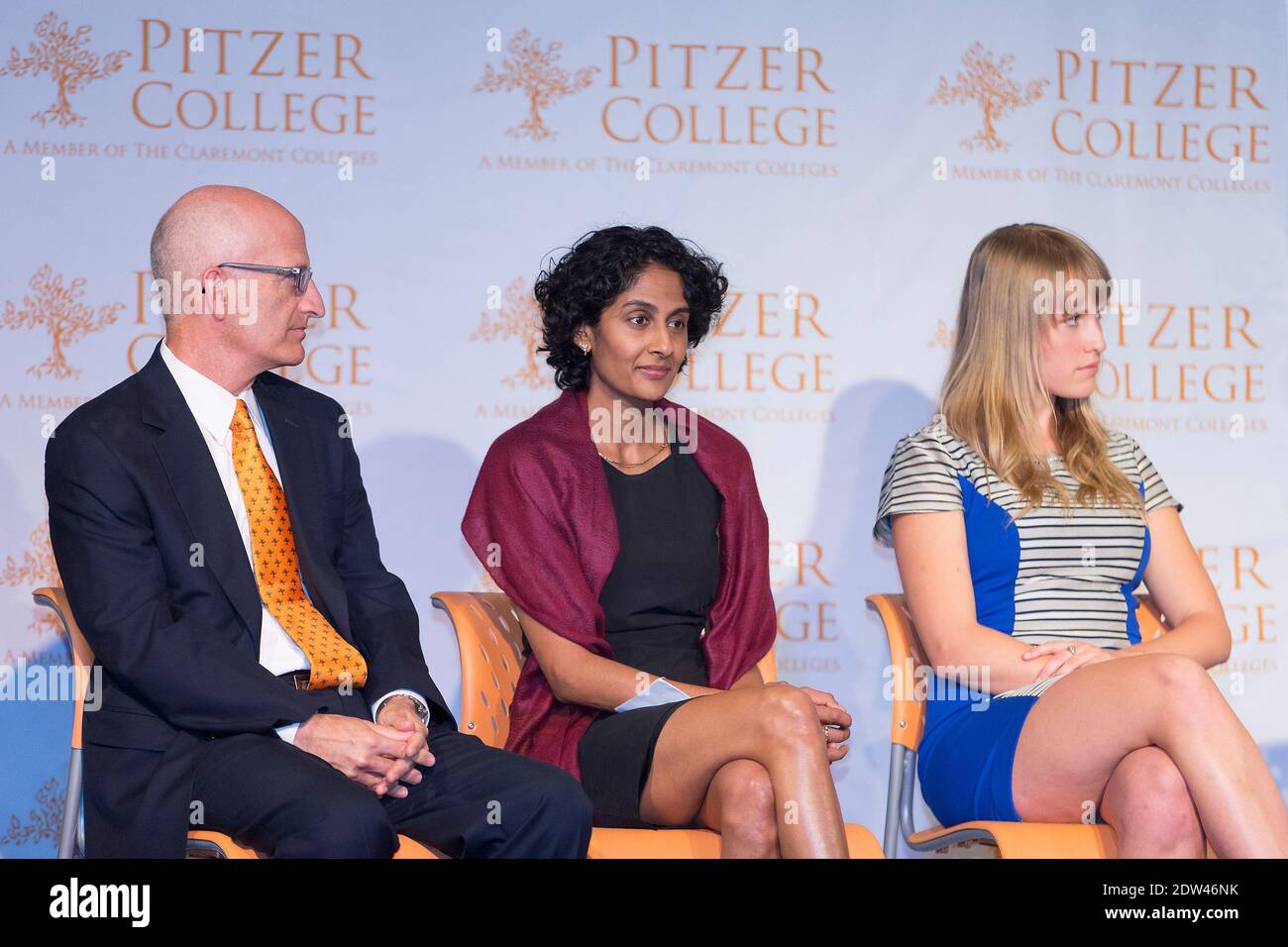 Donald Gould, presidente di Gould Asset Management, Brinda Sarathy, professore associato di analisi ambientale al Pitzer College, E Jess Grady-Benson, studente, sono stati visti durante una conferenza stampa del Pitzer College e del Trustee Robert Redford sul lancio del più completo modello d'azione per la dismissione di combustibili fossili e il clima in Highereducation, a Los Angeles, CA, USA, il 12 aprile 2014. Foto di Julian da Costa/ABACAPRESS.COM Foto Stock