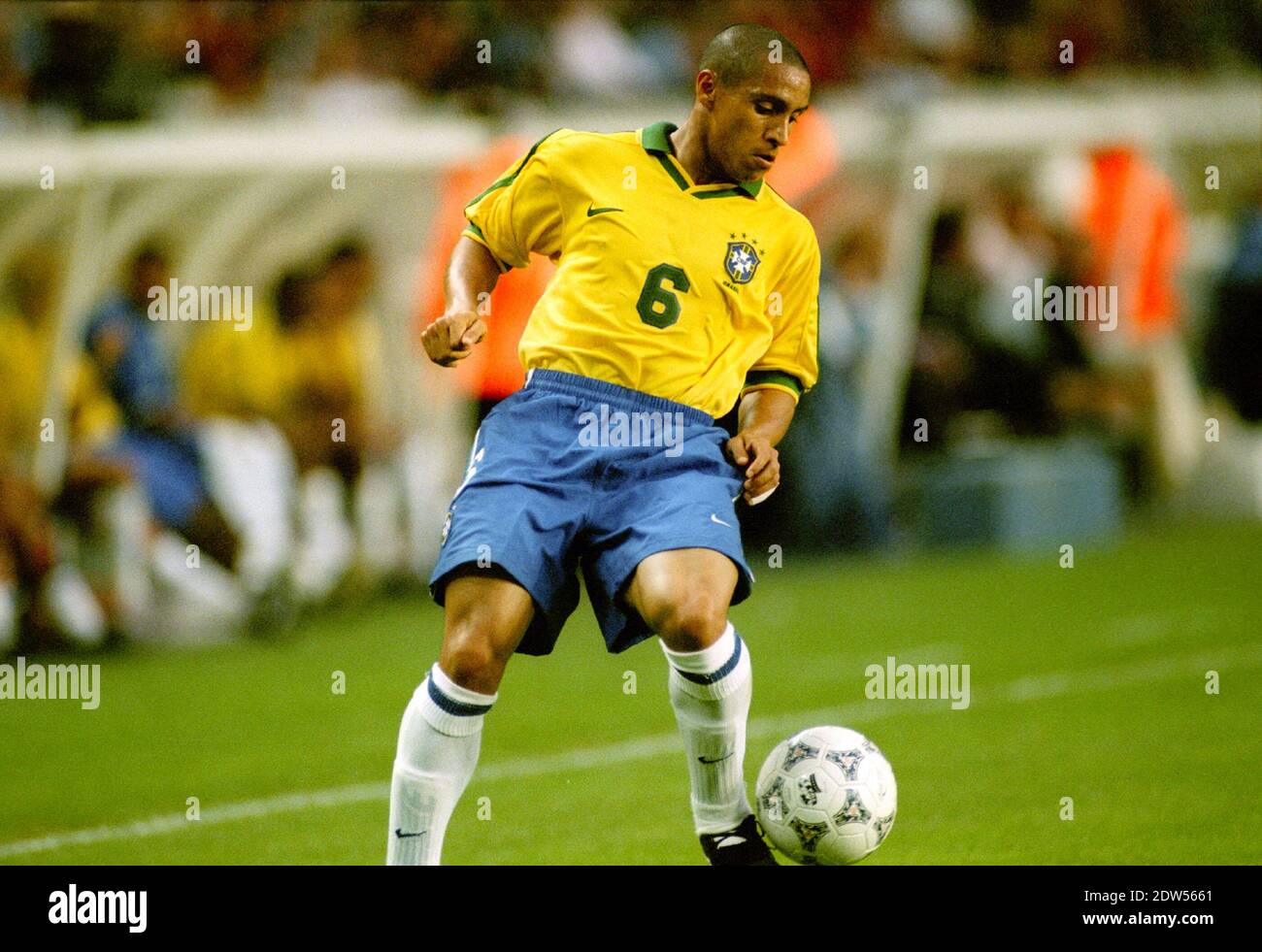 Roberto Carlos del Brasile durante il Tournoi de France, dal 3 al 10 giugno 1997. Foto di Henri Szwarc/ABACAPRESS.COM Foto Stock