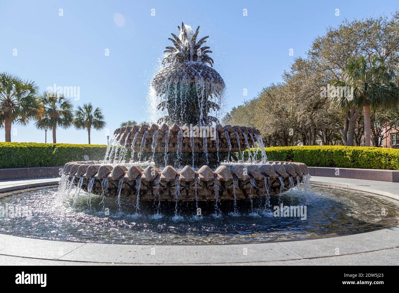 Pineapple Fountain presso il Waterfront Park di Charleston, Carolina del Sud, Stati Uniti. Foto Stock