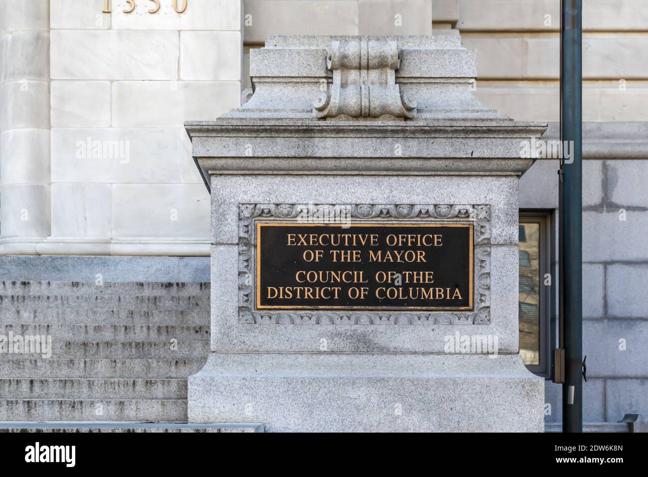 L'ingresso del John A. Wilson Building Foto Stock