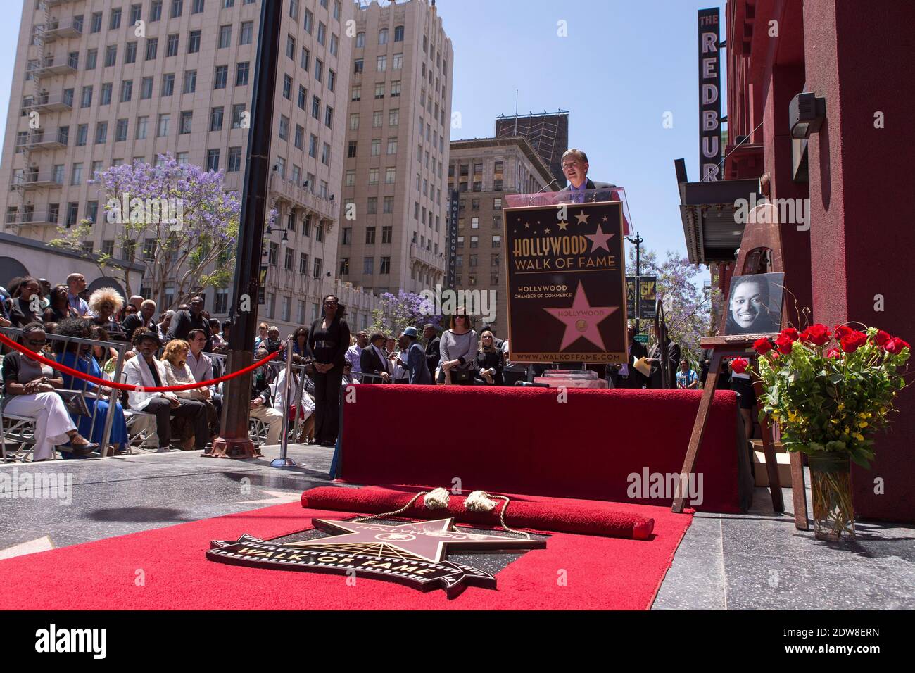 Il presidente e CEO della Camera di Commercio di Hollywood, Leron Gubler, è presente alla cantante Luther Vandross, onorato postumo con una stella sulla Hollywood Walk of Fame, a Hollywood, Los Angeles, California, il 3 giugno 2014. Foto di Julian da Costa/ABACAPRESS.COM Foto Stock