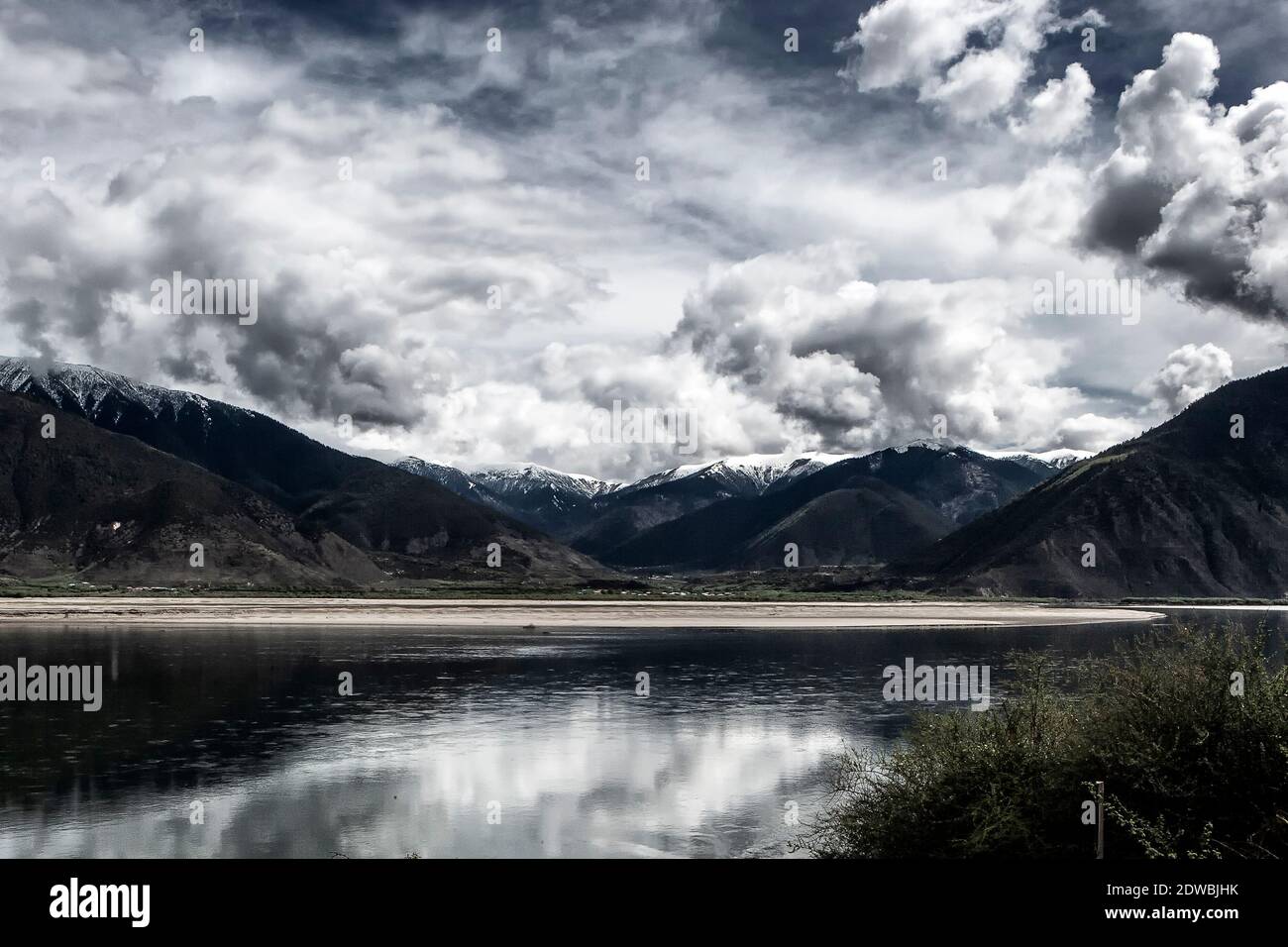 Catena montuosa del Tibet Foto Stock