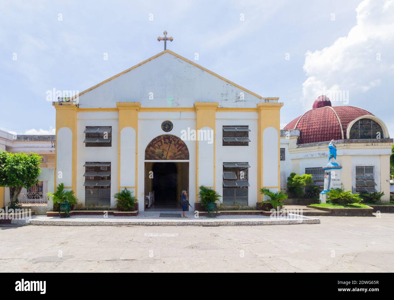 La Chiesa cattolica di San Giovanni Battista a Daet, Camarines Norte, Filippine Foto Stock