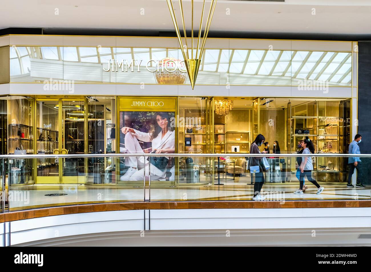 Negozio jimmy choo deals