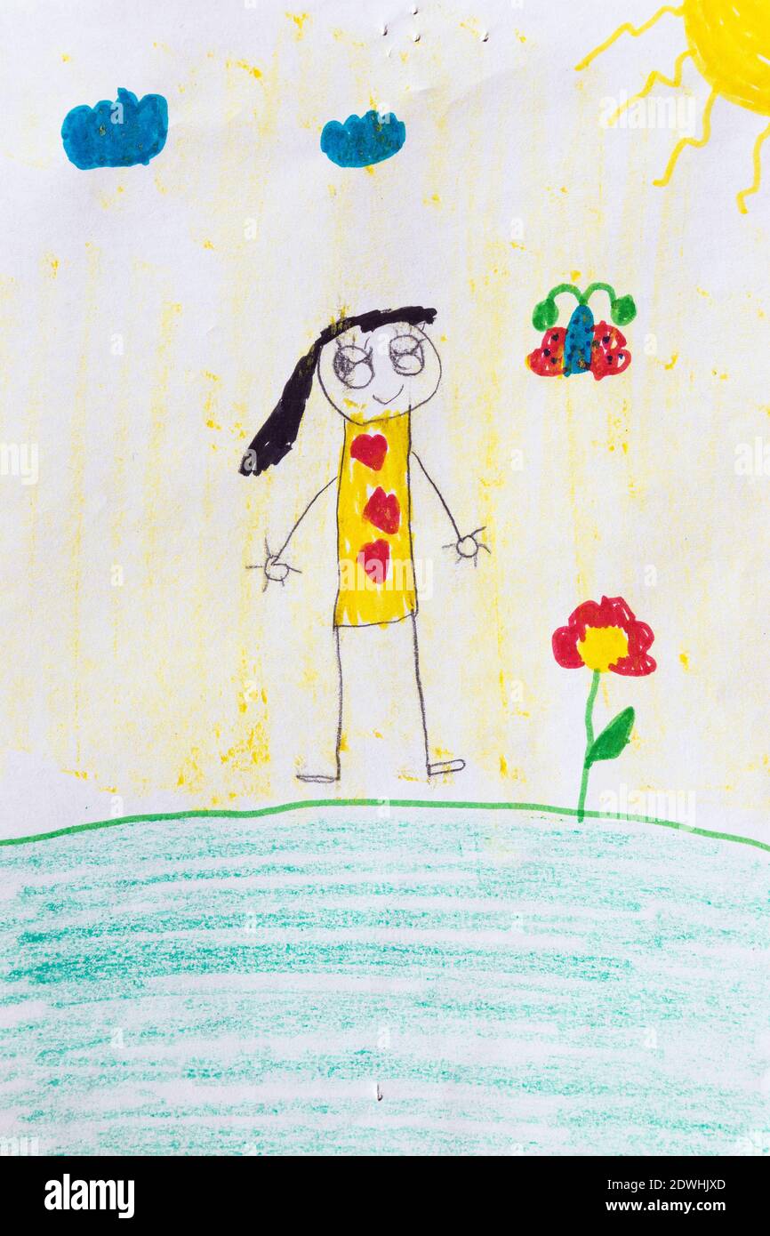 Disegno del bambino di sette anni, ragazza felice e fiore rosso nel campo. Foto Stock